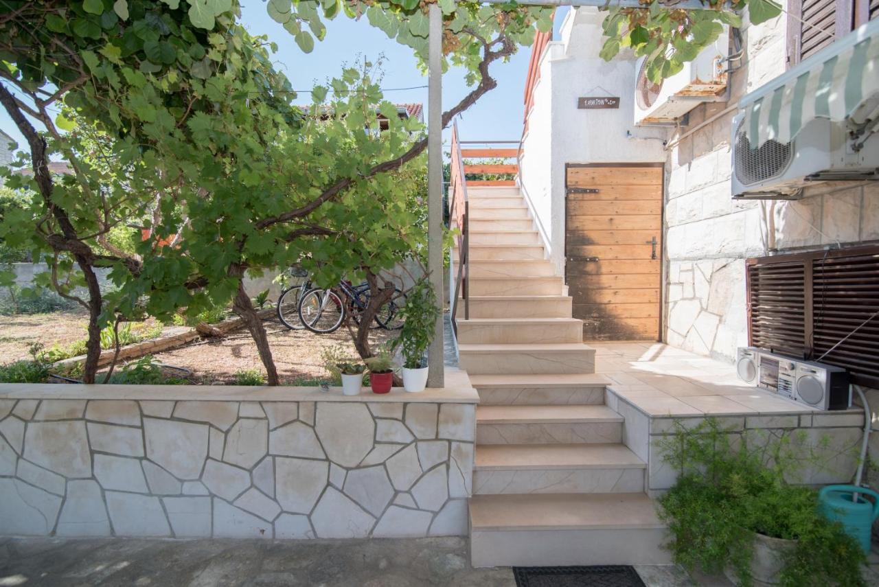Apartments Natasa Supetar Εξωτερικό φωτογραφία