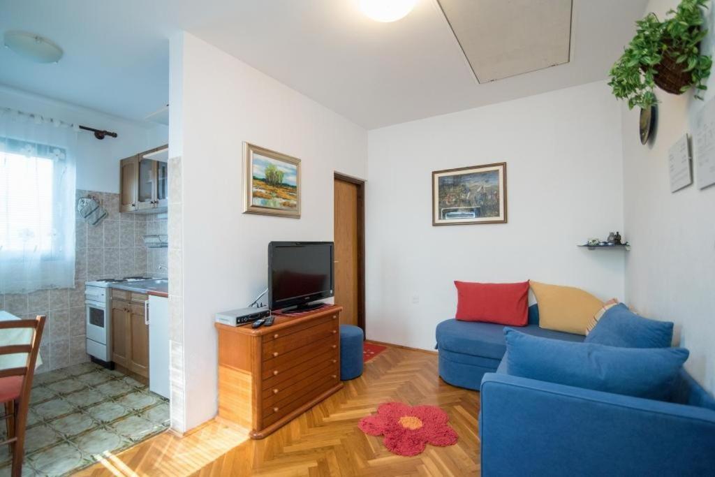 Apartments Natasa Supetar Εξωτερικό φωτογραφία
