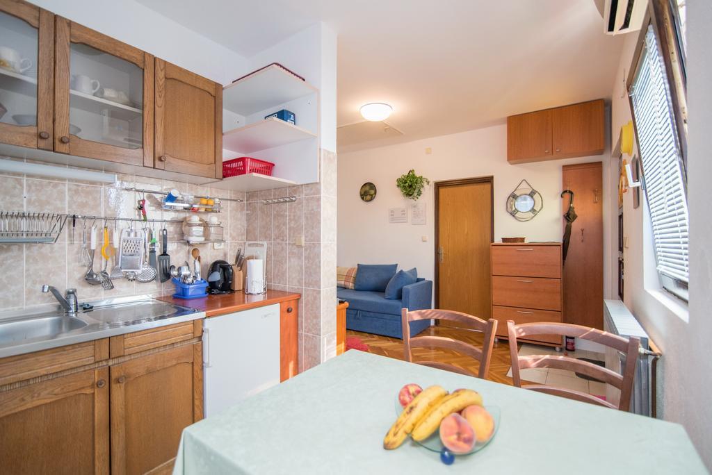 Apartments Natasa Supetar Εξωτερικό φωτογραφία